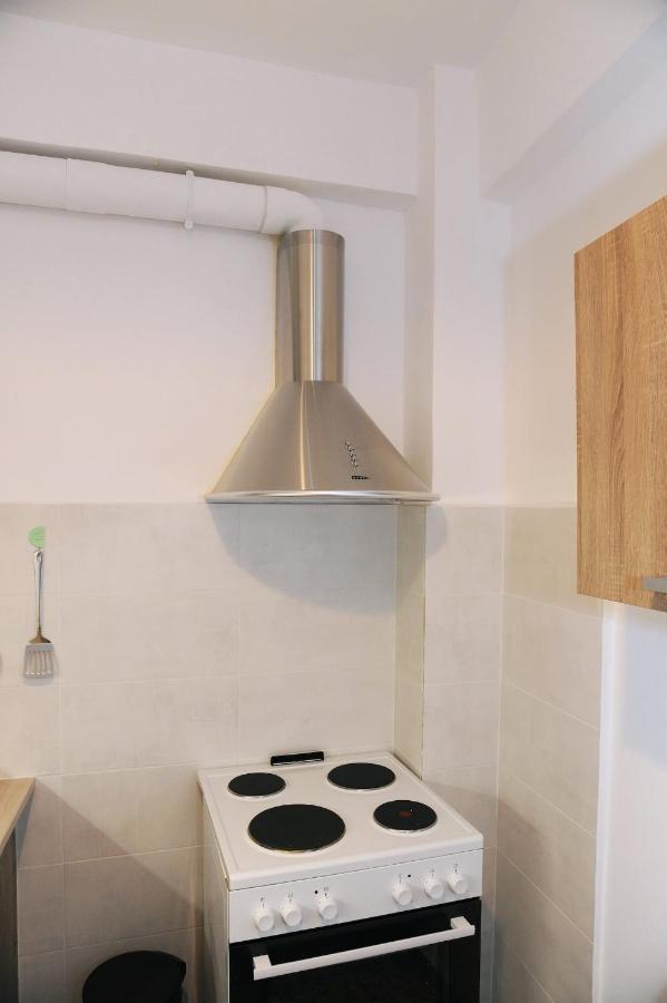 Freatida Apartment 比雷埃夫斯 外观 照片