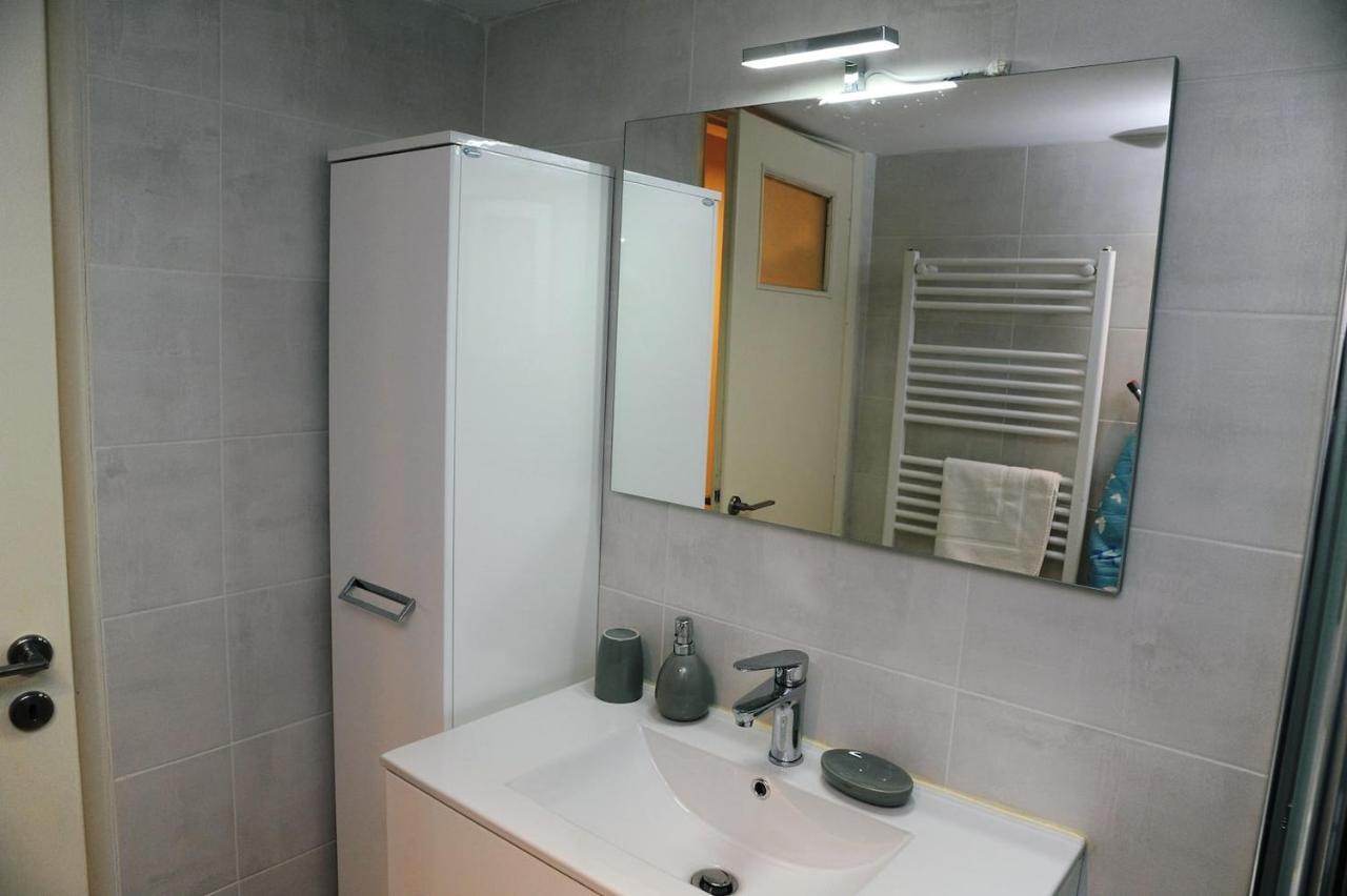 Freatida Apartment 比雷埃夫斯 外观 照片